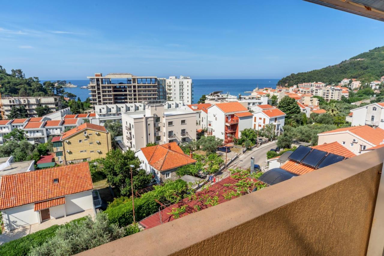 Apartments Pod Lozom With Seaview Petrovac الغرفة الصورة