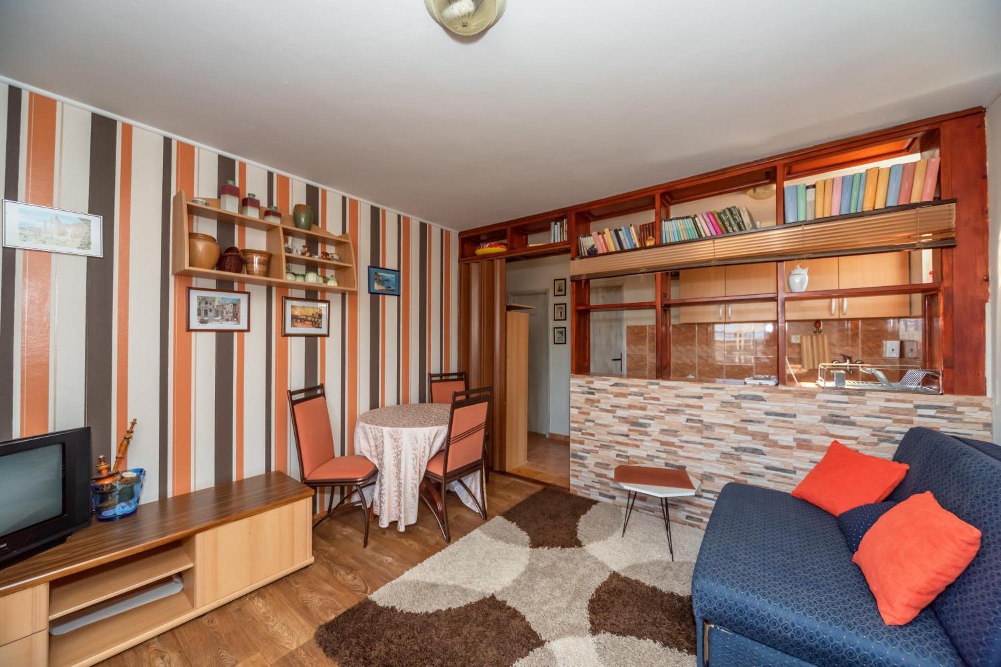 Apartments Pod Lozom With Seaview Petrovac الغرفة الصورة